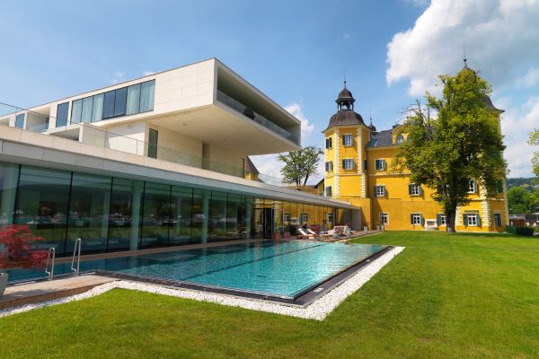 Falkensteiner Schlosshotel Velden (Velden am Wörthersee)
